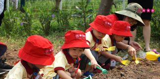 Khám phá trang trại Tomita cùng các bạn nhỏ Sakura Montessori Hà Đông