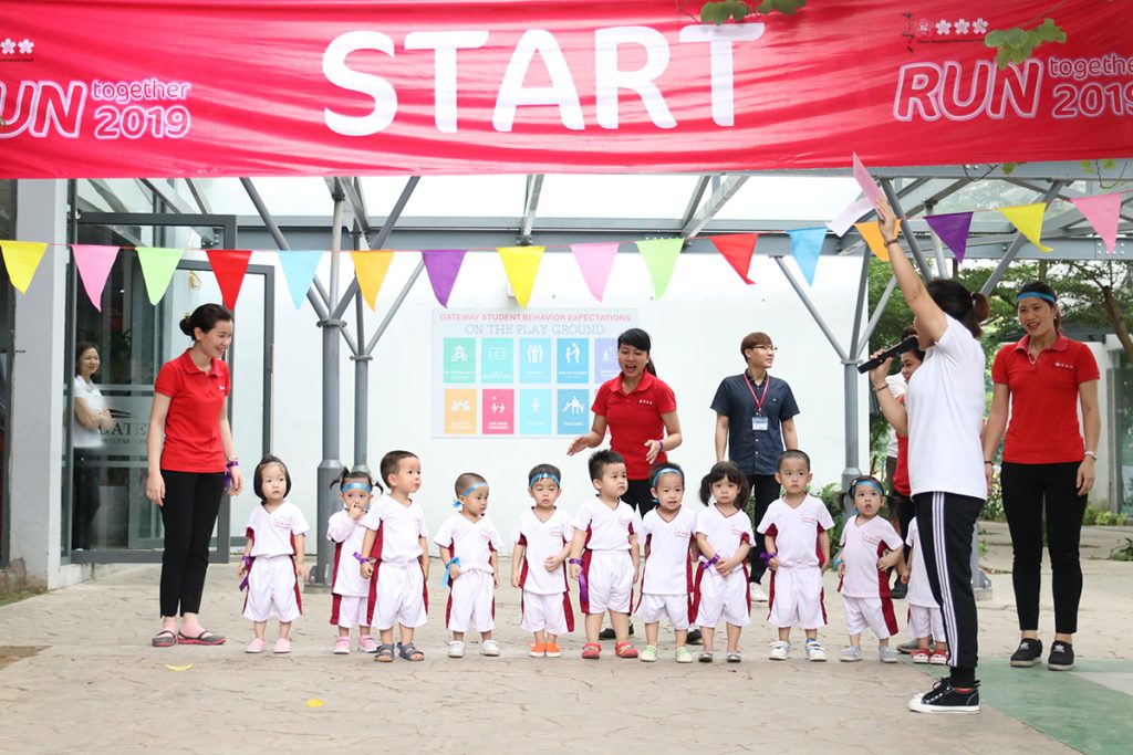 Một ngày làm vận động viên Marathon của các SMISers khối 0-3