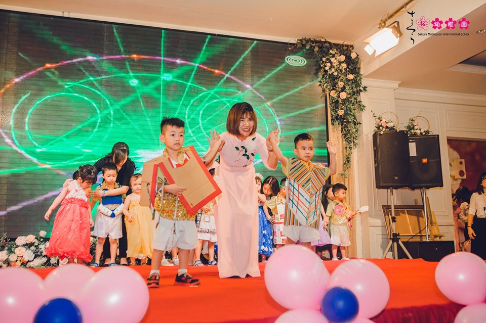 ''Be your own sun" - Khi mỗi SMISers Lương Yên tỏa sáng như "mặt trời nhỏ”