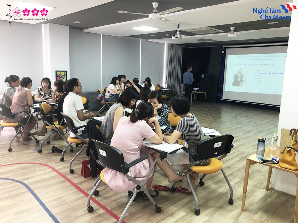 Sôi nổi với buổi coaching “Kỹ năng dẫn giảng lôi cuốn”