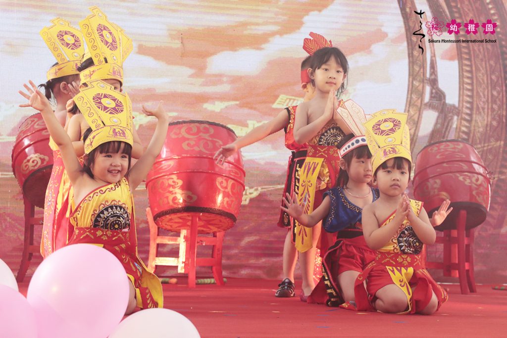 Tưng bừng lễ khai trương cơ sở trường mầm non quốc tế Sakura Montessori Hà Đông