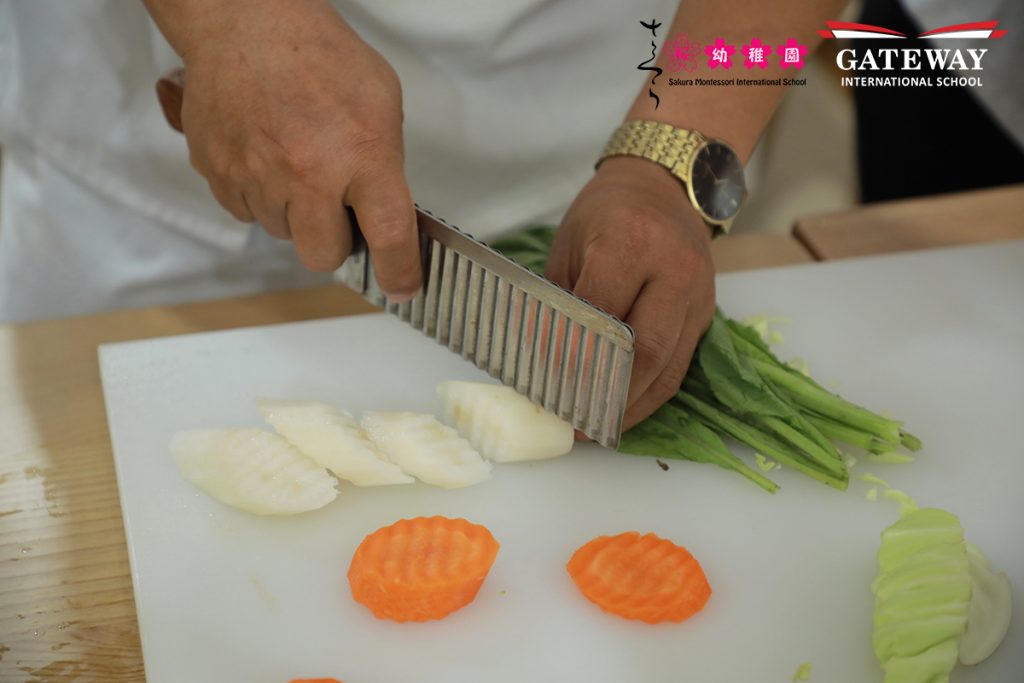 Sakura Montessori tổ chức đào tạo nâng cao nghiệp vụ cho đầu bếp cơ sở