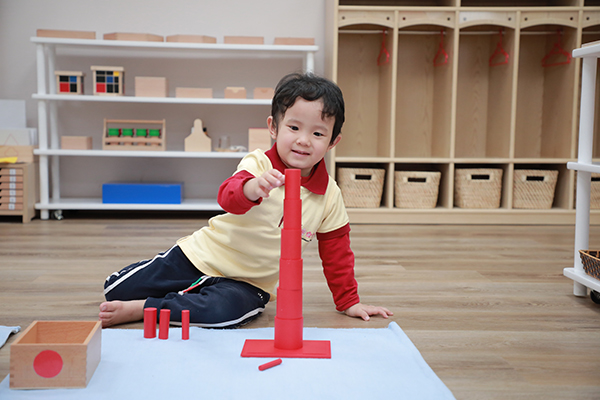 Trường Quốc tế dạy trẻ mầm non tự lập như thế nào?