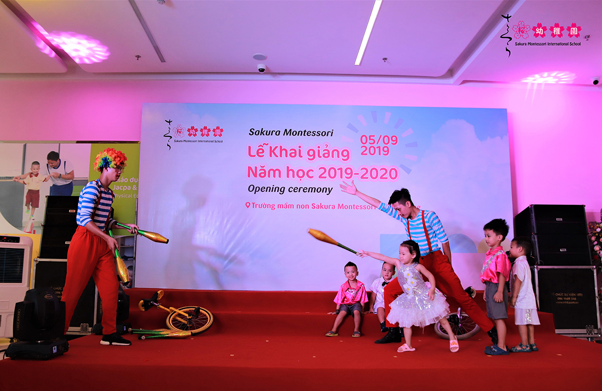 Gần 2.000 học sinh Sakura Montessori náo nức đón lễ khai giảng năm học 2019 - 2020
