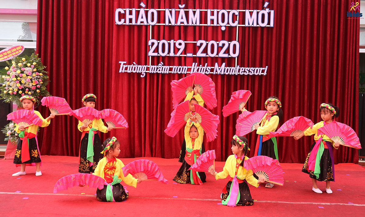 Gần 2.000 học sinh Sakura Montessori náo nức đón lễ khai giảng năm học 2019 - 2020