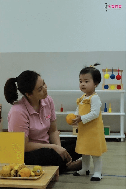 co-giao-hoang-thi-ngan-hanh-phuc-cua-minh-la-duoc-chung-kien-cac-con-khon-lon-tung-ngay-2.