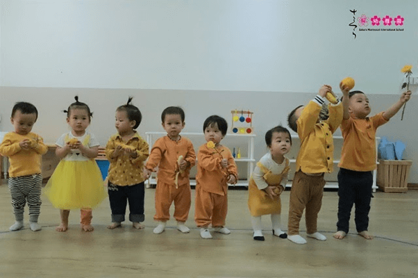 co-giao-hoang-thi-ngan-hanh-phuc-cua-minh-la-duoc-chung-kien-cac-con-khon-lon-tung-ngay-4