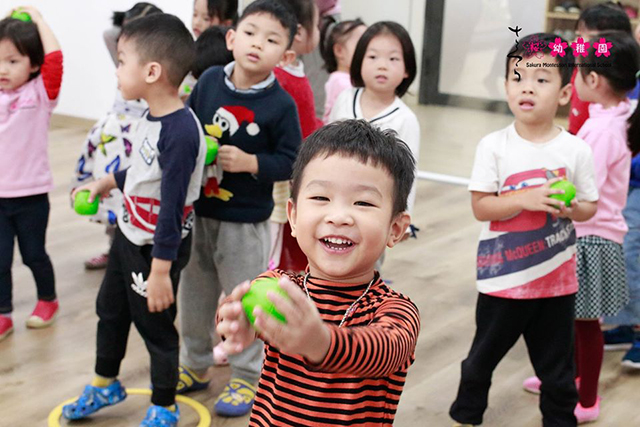 “Mong các con có thể hiểu các cô nhớ các con nhiều như thế nào!” -6