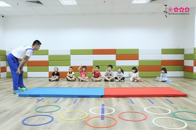 cung-smisers-hai-ba-trung-hung-khoi-voi-chuong-trinh-the-chat-jacpa-1