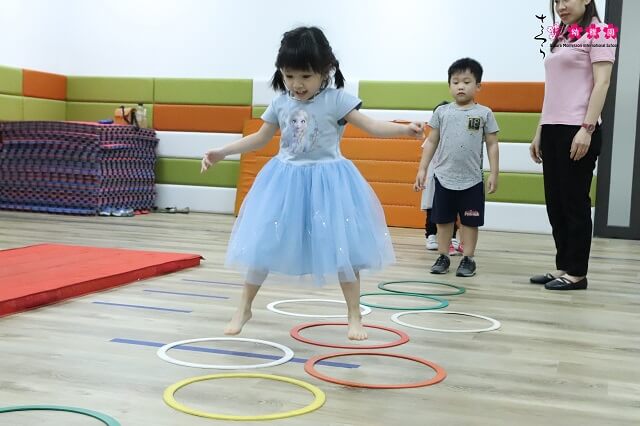 cung-smisers-hai-ba-trung-hung-khoi-voi-chuong-trinh-the-chat-jacpa-8