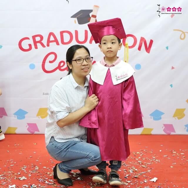 xuc-dong-ngay-ra-truong-cua-cac-smisers-hai-ba-trung