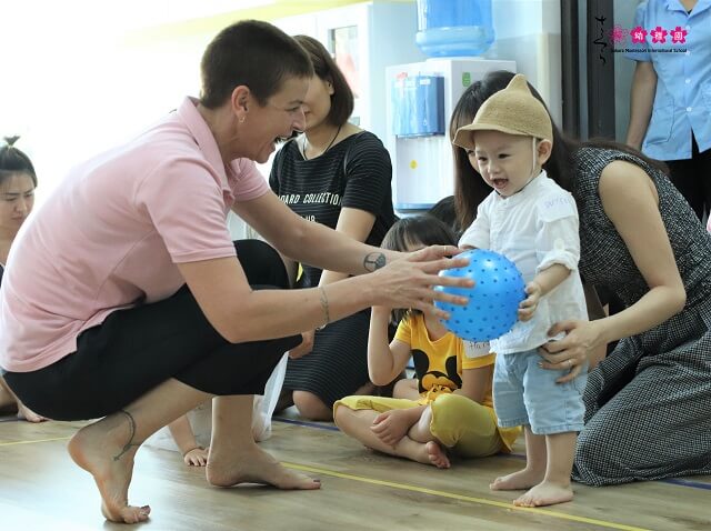 hoi-thao-trai-nghiem-gio-hoc-tieng-anh-hoat-dong-nghe-thuat-7