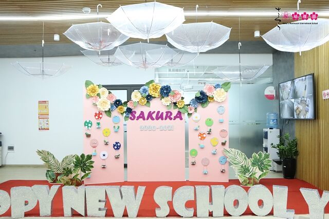 hao-hung-cung-cac-smisers-hai-ba-trung-trong-ngay-dau-tien-cua-nam-hoc-moi-1