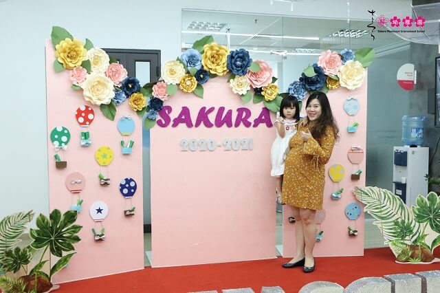 hao-hung-cung-cac-smisers-hai-ba-trung-trong-ngay-dau-tien-cua-nam-hoc-moi-11